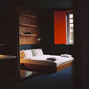 https://blueberry-nights.alltbilisihotels.com