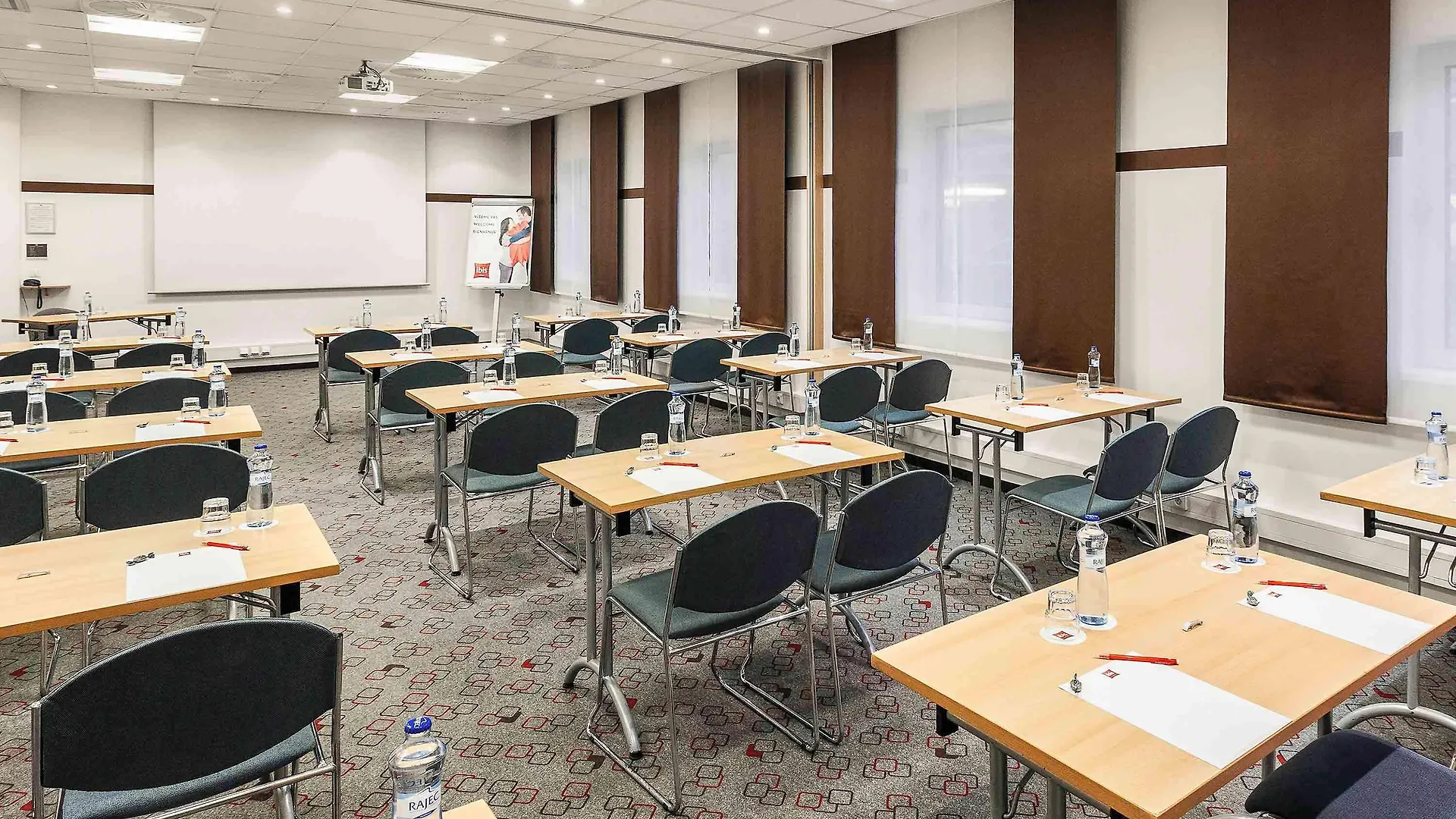 Ibis Praha Mala Strana Hotel 3*, Prága